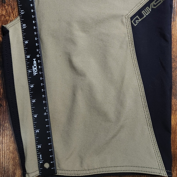 Quicksilver Boardshorts Size 30 Men's - Picture 7 of 9